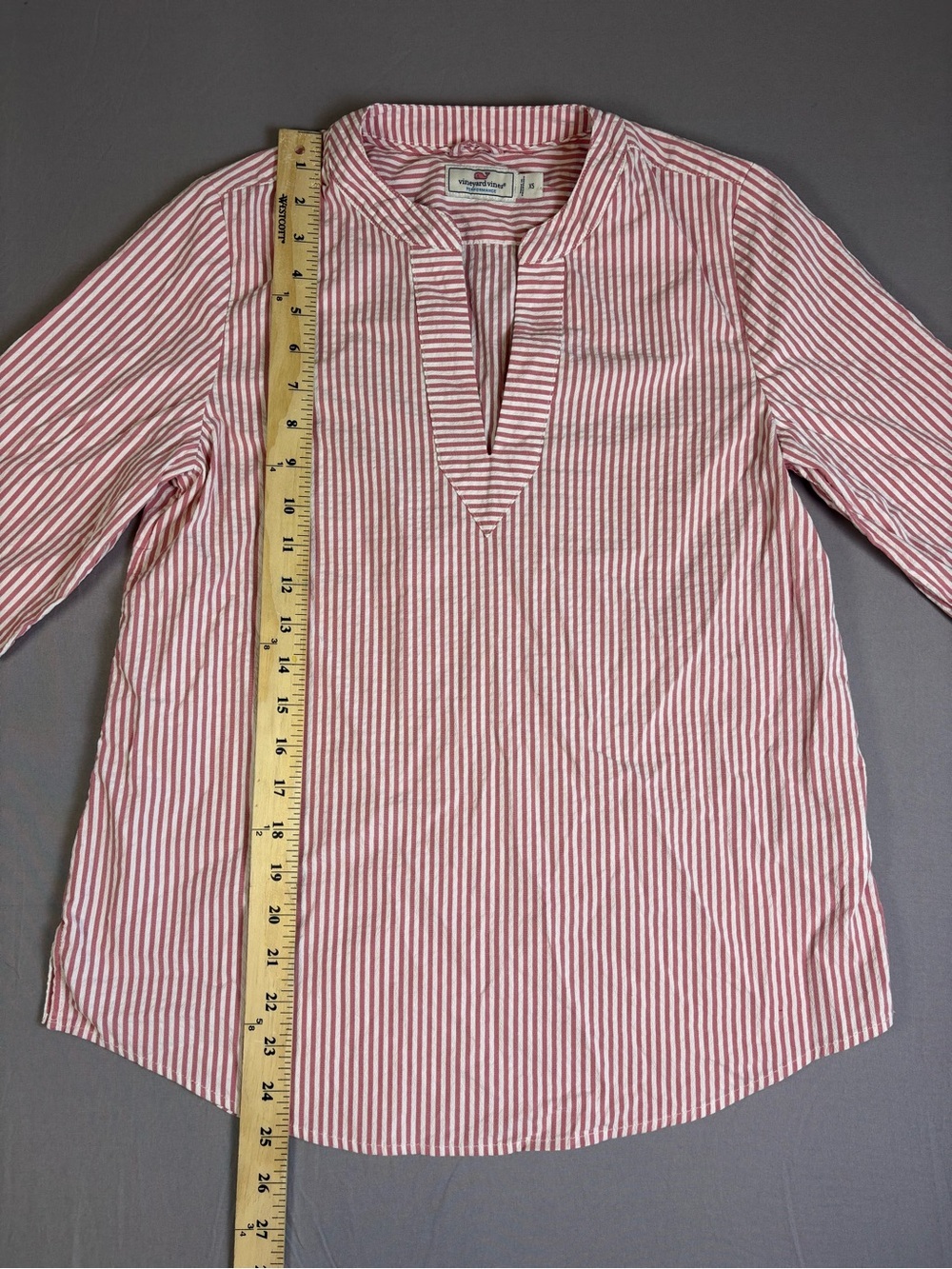 Stunning Vineyard Vines Pink and White Striped Top Pink Savannah Popover Size XS - Picture 4 of 11